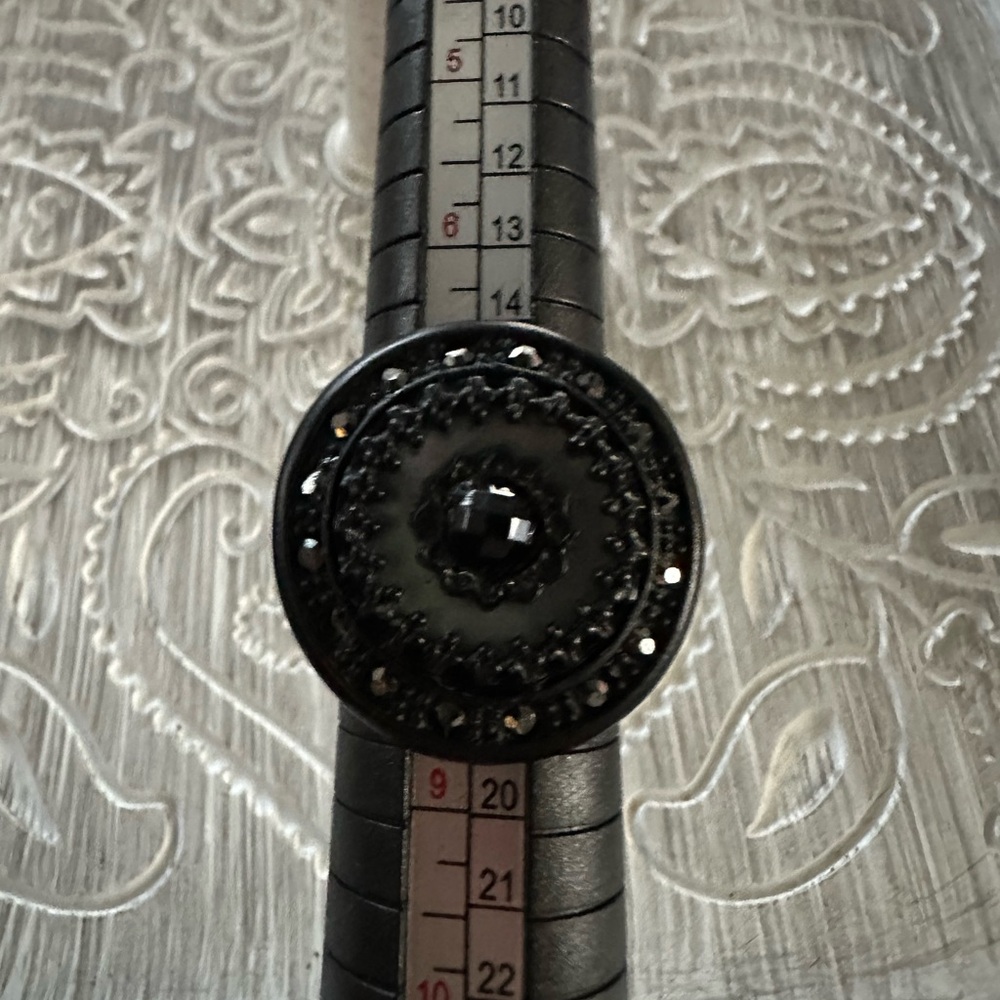 Black Statement Ring - Picture 4 of 4